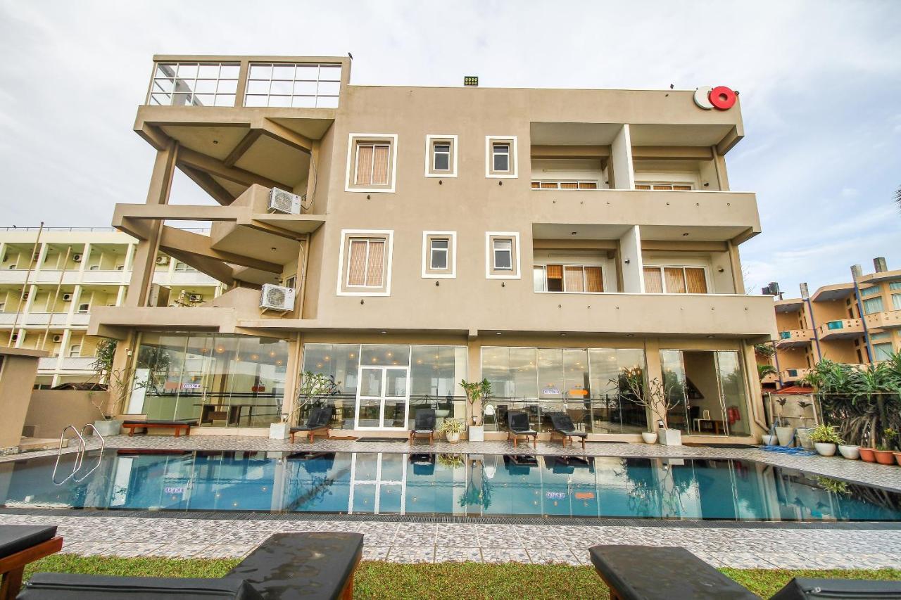 Grace Beach Resort By Travel Corners Негомбо Экстерьер фото